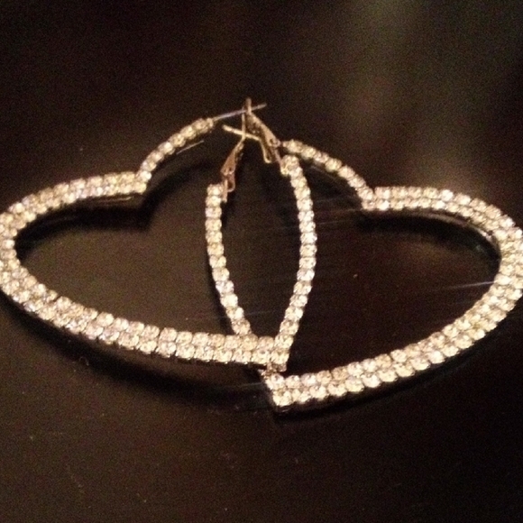None Jewelry - Elegant Silver Heart Hoop Earrings
